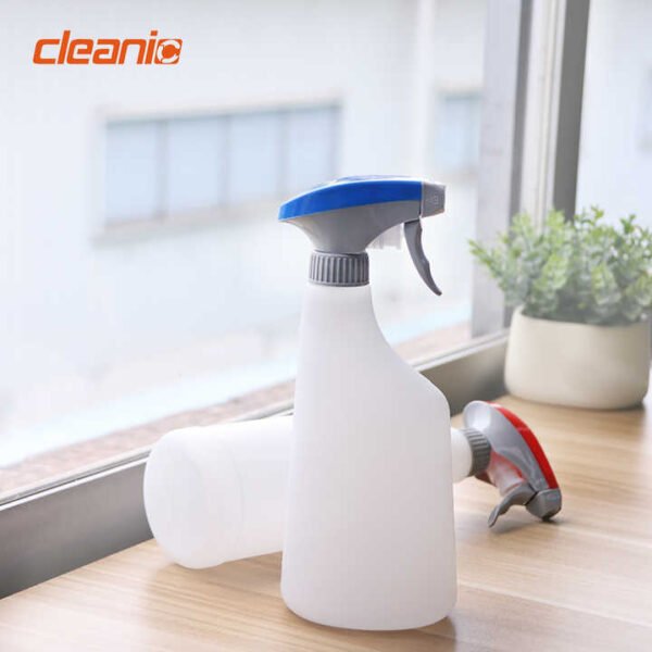 Heavy-Duty Chemical Resistant Spray Bottle